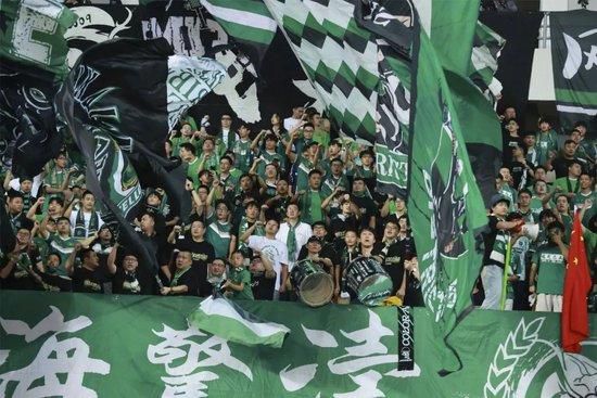 国际足联主席因凡蒂诺在社交媒体上谴责了双方的暴力行为。